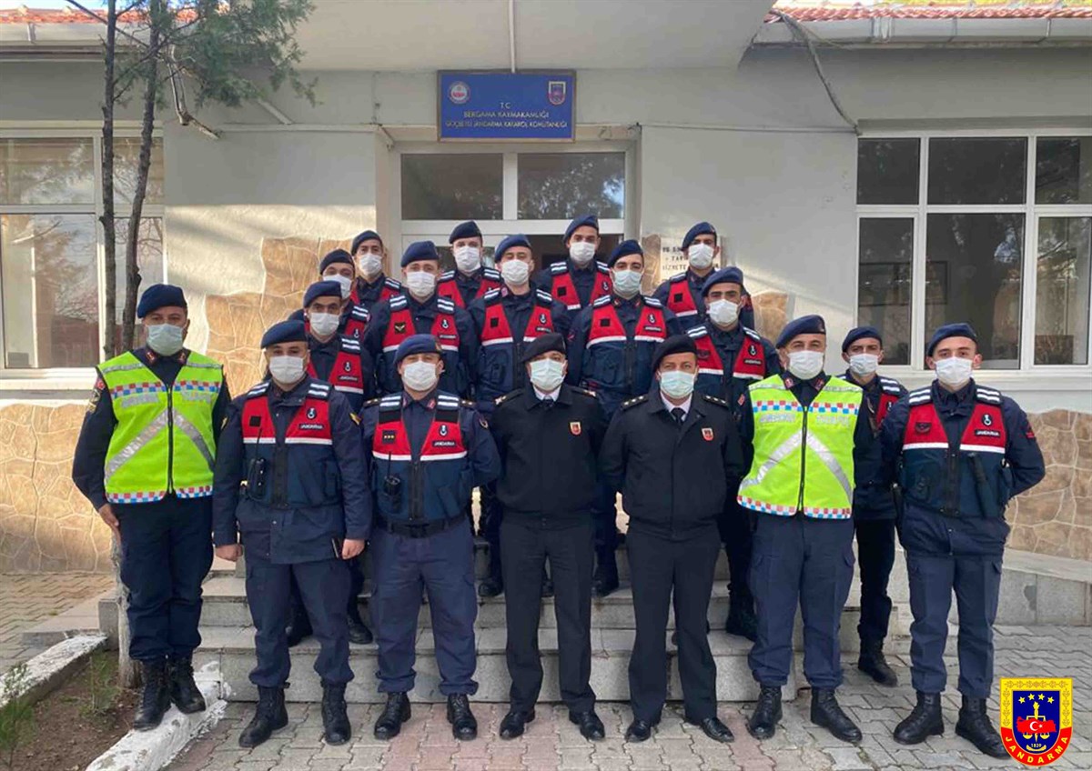 İzmir İl Jandarma Komutanı Tuğgeneral Hüseyin Hilmi ATABAY'ın  Bergama İlçesi Göçbeyli Jandarma Karakol Komutanlığını Denetleme Faaliyeti  13.03.2021