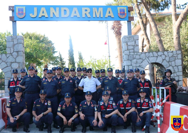 İzmir İl Jandarma Komutanı Tuğgeneral Hüseyin Hilmi ATABAY'ın Urla İlçe Jandarma Karakol Komutanlığını Denetleme Faaliyeti 16.05.2022