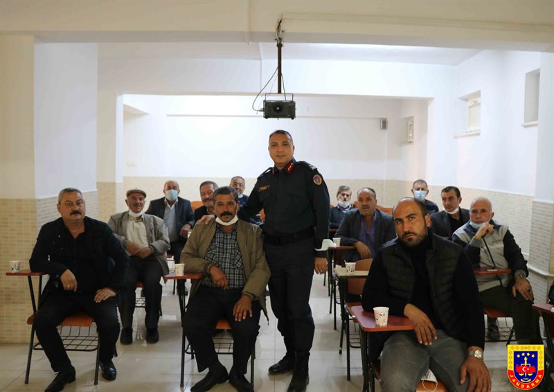 İzmir İl Jandarma Komutanı Tuğgeneral Hüseyin Hilmi ATABAY'ın  Tire İlçesi Muhtarları ile Toplantısı  11.11.2021