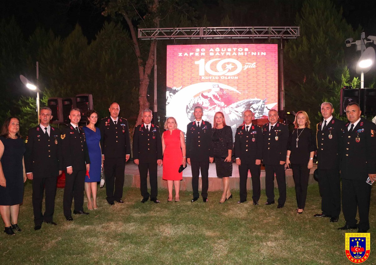 İzmir İl Jandarma Komutanı Tuğgeneral Osman KILIÇ'ın 30 Ağustos Zafer Bayramı Kutlama Resepsiyonuna Katılımı.  30.08.2022